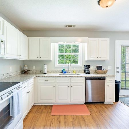 Charming Gray Home- 5 Mins From Gsu! Statesboro Kültér fotó