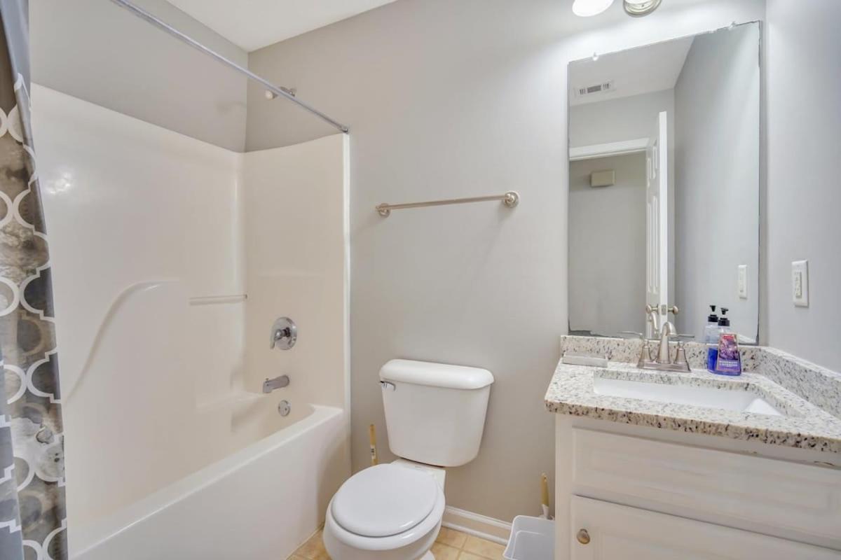 Charming Gray Home- 5 Mins From Gsu! Statesboro Kültér fotó