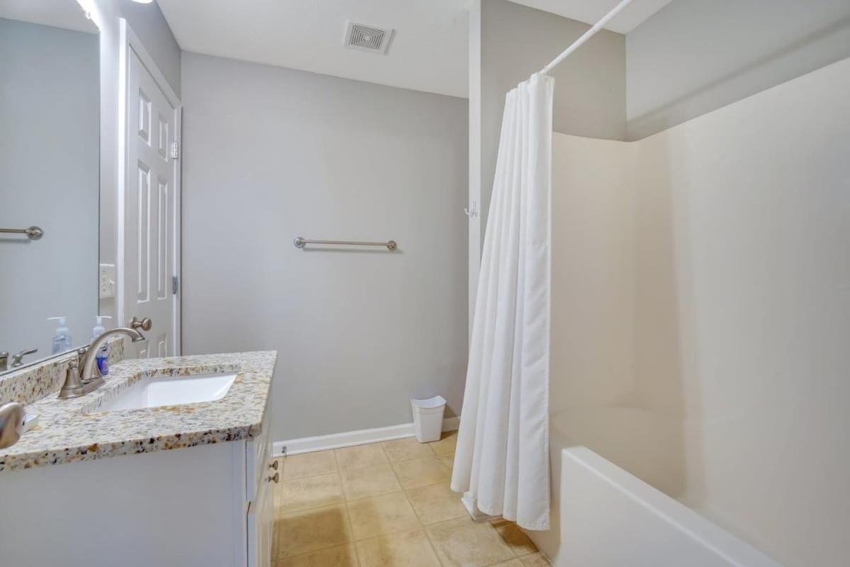 Charming Gray Home- 5 Mins From Gsu! Statesboro Kültér fotó