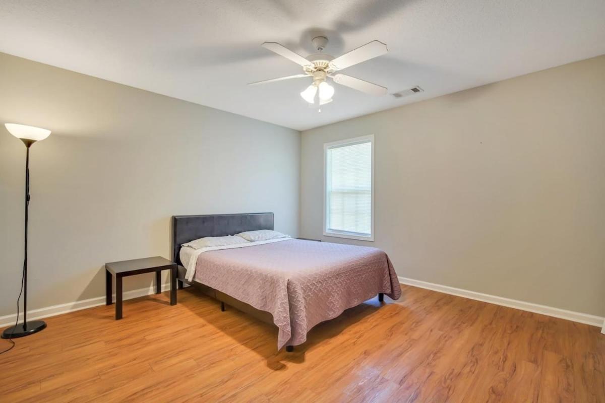 Charming Gray Home- 5 Mins From Gsu! Statesboro Kültér fotó