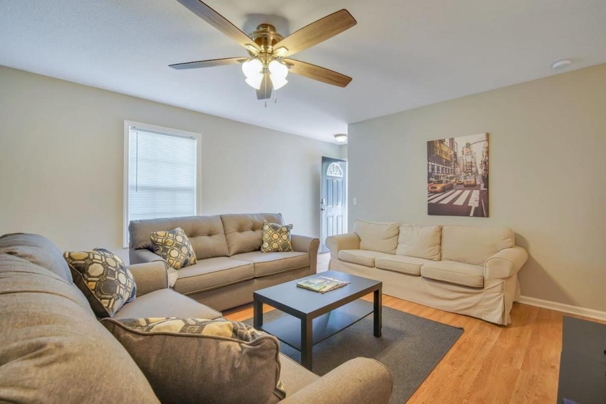 Charming Gray Home- 5 Mins From Gsu! Statesboro Kültér fotó