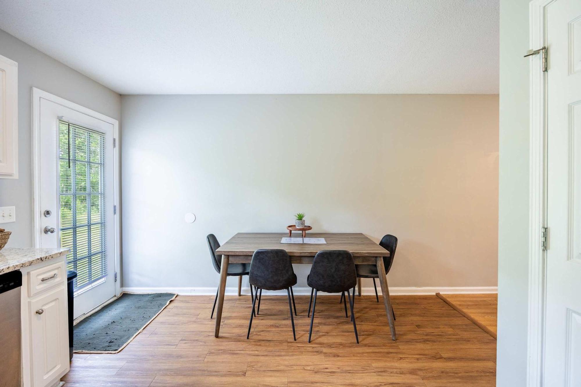 Charming Gray Home- 5 Mins From Gsu! Statesboro Kültér fotó
