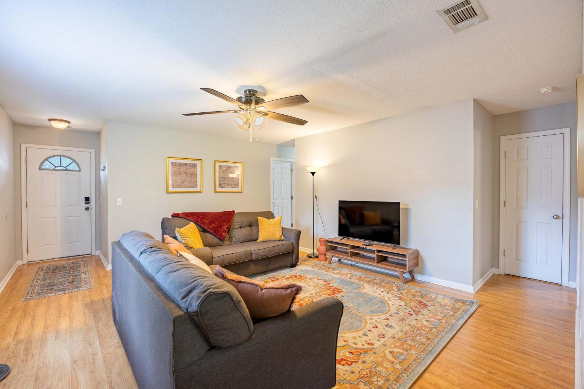 Charming Gray Home- 5 Mins From Gsu! Statesboro Kültér fotó